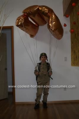 Halloween 2010 Coolest Homemade Costume Contest Runner-Up.  Paratrooper costume submitted by Misha from Portland, OR... Paratrooper Costume, Costume Contest Winner, Halloween 2010, Halloween Memes, Homemade Costume, Homemade Costumes, Creative Costumes, Costume Contest, Cute Costumes