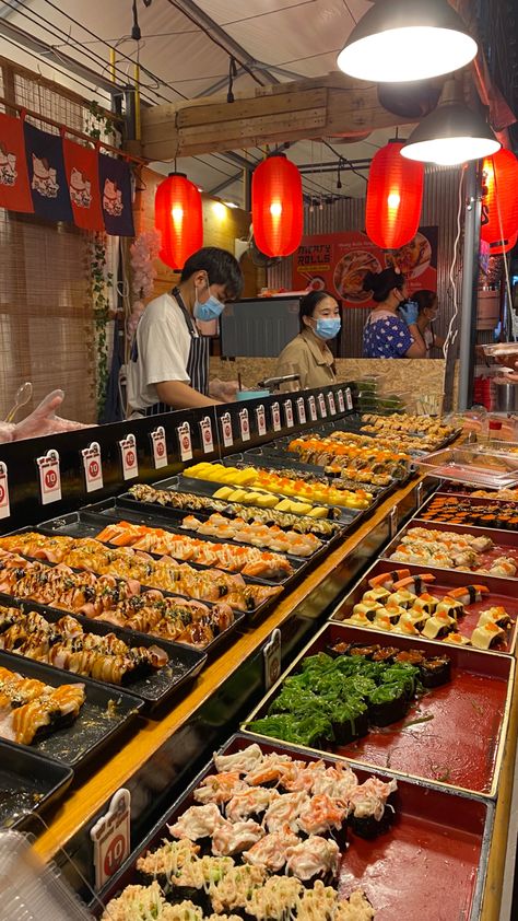 Asian Night Market Aesthetic, Bangkok Thailand Food, Sushi In Japan, Thailand Street Food, Sushi Buffet, Disney Themed Food, Bangkok Restaurant, Food Stall Design, Bbq Side Dishes Recipes