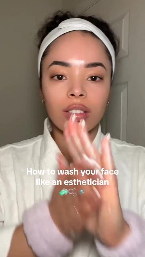 Hair Repair Secrets Face Wash Order, How To Wash Your Face Correctly, How To Wash Ur Face Properly, Wash Face Routine, How To Clean Your Face Properly, How To Wash Face Properly Tips, How To Save Your Face, How To Clean Your Face, How To Properly Wash Your Face