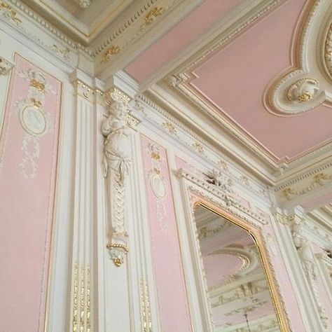 Vintage Royal Aesthetic, Pink Queen Aesthetic, Pink Fairytale Aesthetic, Castle Princess Aesthetic, Pink Royal Aesthetic, Coquette Colors, Pink Royalty Aesthetic, Coquette Mansion, Royalty Aesthetic Princess