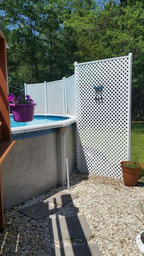 My privacy pool fence made with lattice and pvc pipe. So easy!! #lattice #poolfence the two panels behind the first are 8'  turned horizontally. Fence Around Pool, Pool Deck Plans, Swimming Pool Decks, Pool Hacks, Intex Pool, Privacy Fence Designs, Pool Life, Above Ground Pool Landscaping, Pool Safety