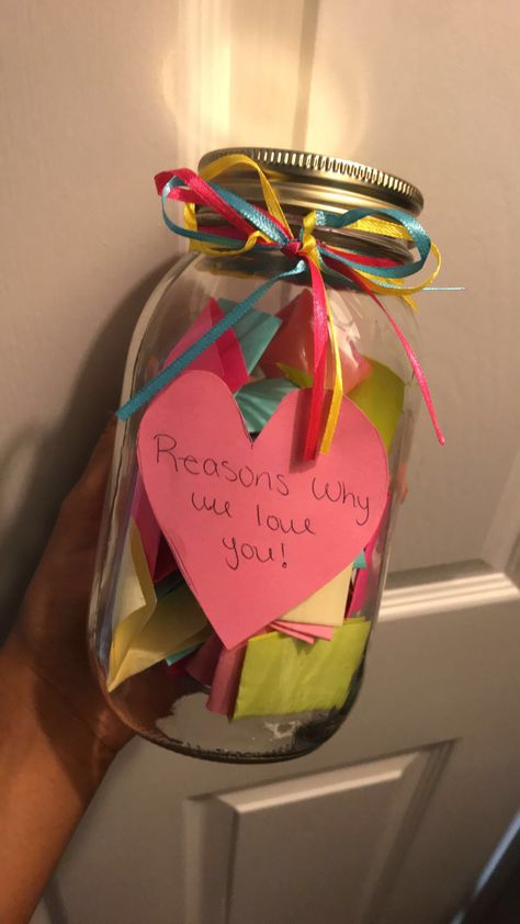 Birthday Jar Gift Ideas, Teacher Appreciation Notes, Jar Of Notes, Love You Boyfriend, Basketball Homecoming, Gratitude Jar, Happy Jar, 50th Birthday Party Decorations, Diy Best Friend Gifts