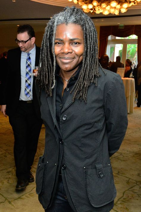 Tracey Chapman, Entertainment Lawyer, Moon People, Butch Lesbian, Blue Soul, Tracy Chapman, Gay History, Leading Women, Natural Essence