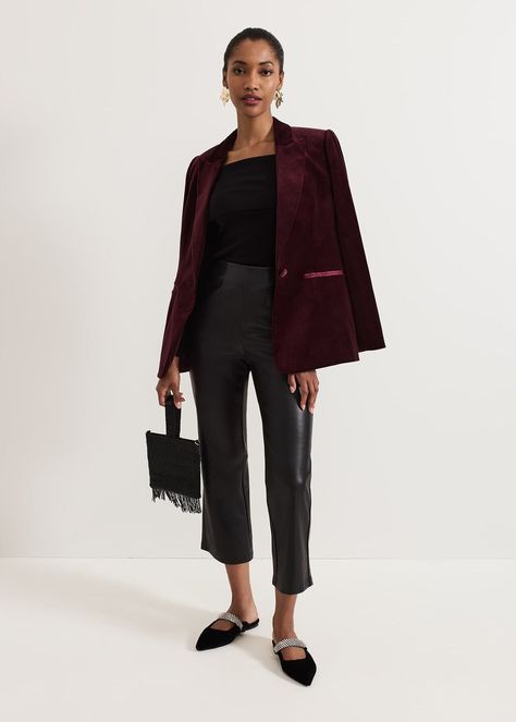 Bridie Wine Velvet Blazer | Phase Eight EU | Velvet Blazer Jeans Outfit Women, Burgundy Blazer Outfit Woman, Blazer Jeans Outfit Women, Burgundy Blazer Outfit, Blazer Outfits Women, Velvet Blazer Outfit, Jeans Blazer Outfit, Burgundy Velvet Blazer, Burgundy Outfit