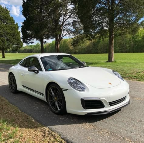 Porche Carrera, Aesthetic Porsche, 2024 Manifesting, White Porsche, Cars Aesthetic, Porsche Sports Car, Lux Cars, Porsche Carrera, Classy Cars