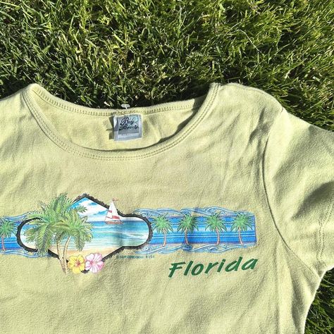 Green Graphic Tee, Graphic Tee Vintage, Vintage Florida, Graphic Tees Vintage, Vintage Graphic, Green Shirt, Vintage Graphics, Vintage Tees, Infant Tees