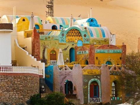 Guy Says African Architecture Isn't Showcased Compared To European And Asian, Posts 44 Of Its Gorgeous Examples Nubian Houses, Nubian Style, Nubian Art, Moorish Architecture, Stone City, Colour Architecture, Cradle Of Civilization, African Architecture, Vernacular Architecture