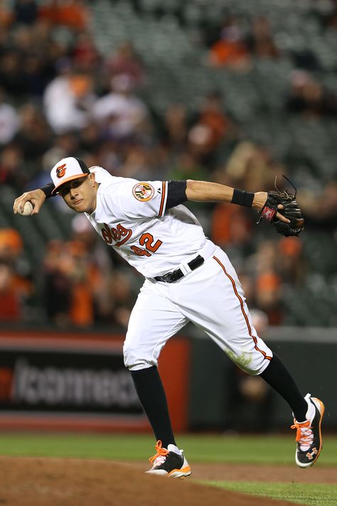 Manny Machado - Baltimore Orioles Baseball Drip, Orange Birds, Baseball Photography, Baltimore Orioles Baseball, Orioles Baseball, Baseball Photos, Baseball Season, Mlb Teams, Baseball Fan