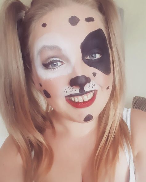 Dalmatian Halloween Makeup, Dalmatian Halloween, Dog Makeup, Dalmatian Costume, Male Makeup, Fantasy Makeup, Dalmatian, Simple Makeup, Woman Face