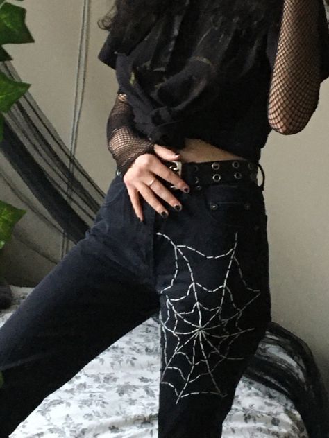 Embroidered Spider Web, Embroidery Pants Ideas, Spider Web Jeans, Alt Embroidery, Embroidered Spider, Punk Fashion Diy, Painted Clothes Diy, Diy Clothes Design, Embroidered Pants