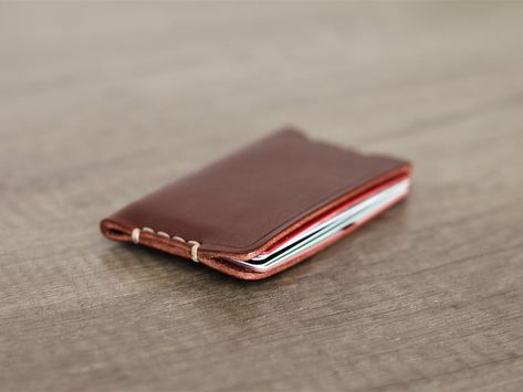 Slim Card Case Free Personalized Leather Credit Card Holder - Etsy Iraq Leather Business Card Case, Wooden Calendar, Minimal Wallet, Unique Wallets, Minimalist Leather Wallet, Minimalist Cards, Leather Credit Card Holder, Leather Workshop, Leather Card Wallet