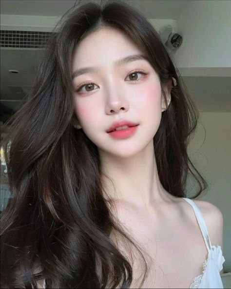 Light Makeup Looks, Cool Hairstyles For Girls, Korean Eye Makeup, Asian Makeup, Everyday Hairstyles, Hair Color Trends, Korean Hairstyle, Pretty Selfies, Korean Beauty