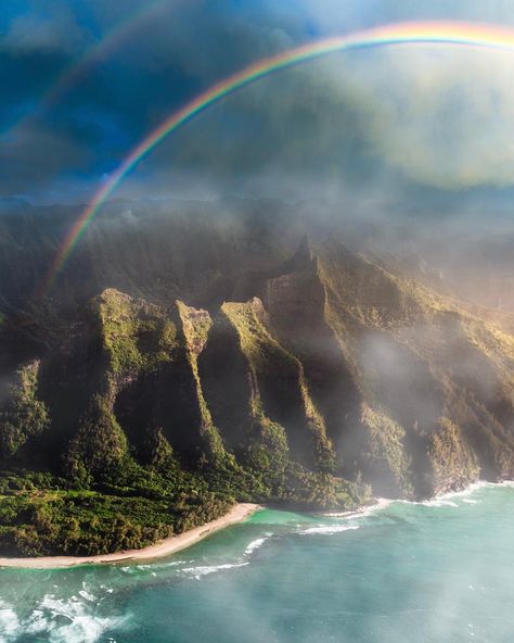 See Shots on Instagram: “HAWAIIAN WANDERLUST.  The Napali Coast in Kauai, Hawaii has always been to be one of my wanderlust destinations. Seeing the beauty of…” Hawaii Ranch, Hawaiian Aesthetic, Napali Coast Kauai, Hawaii Mountains, Hawaii Landscape, Manifest Board, Hawaii Flag, Life In Paradise, Hawaii Aesthetic