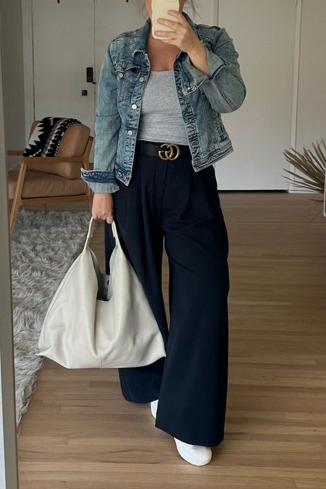 Black With Denim Outfit, Dark Gray Wide Leg Pants Outfit, Women Black Pants Outfits, Wear Jeans To Work Women, Womens Black Trousers Outfit, Christmas Dinner Outfit Classy Casual, Wardrobe Capsule Outfits, Over 30 Outfits For Women, Non Jean Outfits