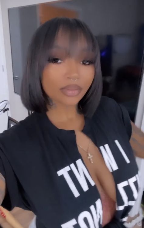 Bob Wig Bangs, Short Wigs With Bangs For Black Women, Bangs Haircut Black Women, Bobs With Curtain Bangs Black Women, Bob Haircut With Bangs Black Women, Bob With Bangs Natural Hair, Short Wigs With Bangs, Short Wig With Bangs Black Women, Short Hairstyle With Bangs Black Women