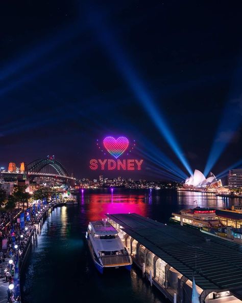 TONIGHT is your last chance to see the Elevate Sydney SkyShow display featuring 500 drones over #SydneyHarbour. A free event, starting approx 10pm AEDT, 5 Jan. More info here: bit.ly/3G1dCDZ #elevatesydney #feelnewsydney Tran Photography Sydney Core Aesthetic, Syd Core, Sydney + Core + Aesthetic, Sydney Aesthetic, Bell Aesthetic, Best Self Quotes, Sydney Photography, Moving To Australia, Sydney City