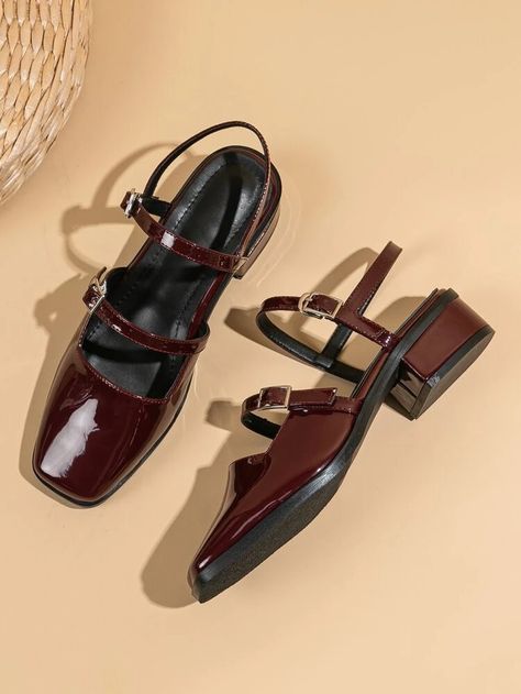 90s Shoes Women, Sepatu Platform, Maroon Pumps, T Strap Shoes, Basket Noir, Burgundy Shoes, Buckles Fashion, Closed Toe Sandals, Elegant Shoes