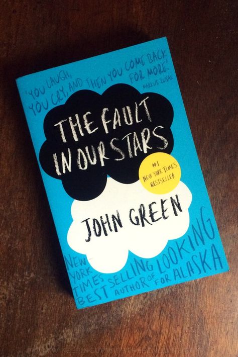 After John Green announced the title of The Fault In Our Stars, it immediately rose to #84 on the Amazon.com best-seller list. And that was just the title! (It’s drawn from Shakespeare’s Julius Caesar, by the way: “The fault, dear Brutus, is not in our stars, but in ourselves, that we are underlings”.) #bookreview #bestseller #thefaultinourstars #tfios #bookblog #bookblogger #YAbooks Books To Read Before You Die, Young Adult Books, John Green Books, Book Hangover, Unread Books, Top Books To Read, What Book, The Fault In Our Stars, Book Suggestions