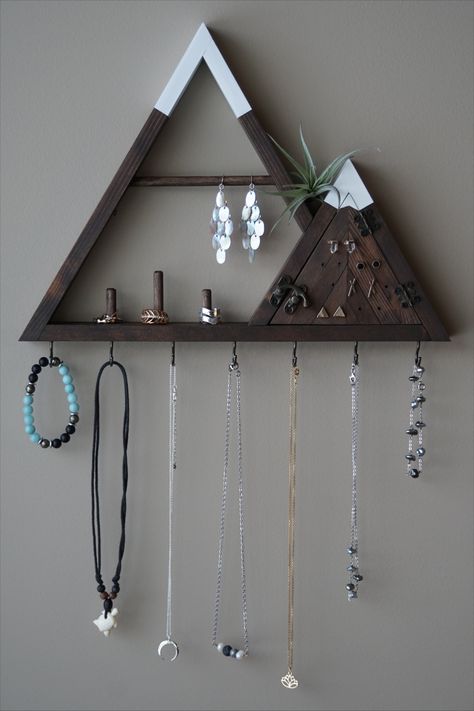 Diy Wood Jewelry Display, Diy Wood Jewelry Holder, Wood Shop Projects High School Easy, Triangle Mountain, Wood Mountains, Triangle Shelves, Kamloops British Columbia, Wood Jewelry Diy, Diy Furniture Videos