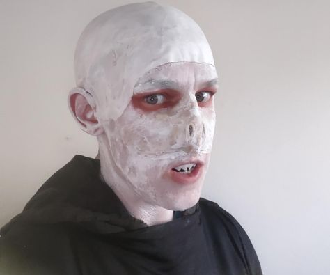 Easy Voldemort Nose Voldemort Makeup, Voldemort Nose, Halloween Prosthetics, Voldemort Costume, Bald Cap, Fake Teeth, Red Makeup, Lord Voldemort, Upper Lip