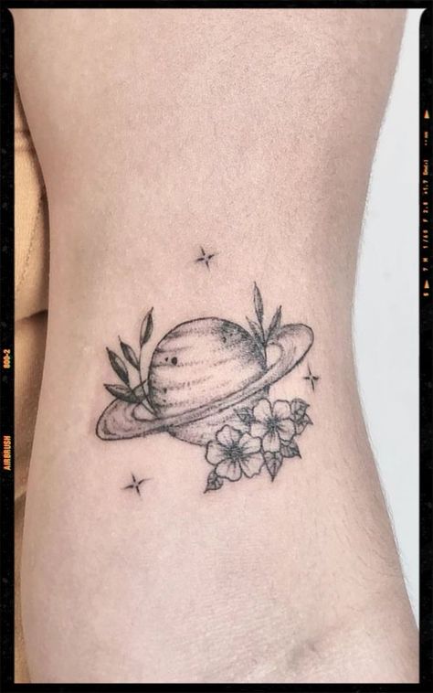 Saturn Floral Tattoo, Flower Planets Tattoo, Planet And Flowers Tattoo, Saturn Flower Tattoo, Flower And Space Tattoo, Floral Planet Tattoo, Floral Saturn Tattoo, Planet Flower Tattoo, Floral Space Tattoo