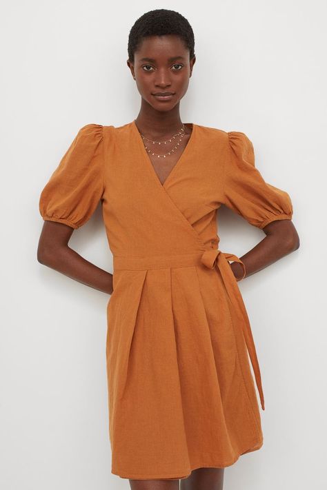 Linen-blend Wrapover Dress - Rust brown - Ladies | H&M US Autumn Capsule Wardrobe, Wedding Outfits For Women, Womens Bridesmaid Dresses, Strapless Prom Dresses, Hippy Chic, Calf Length Dress, Long Sleeve Prom, Summer Linen Dresses, Chiffon Dress Long