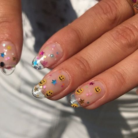 The New Jelly Nails Trend Is Another Tribute to the 90s Stars Nails, Nagellack Trends, Colorful Nail, Jelly Nails, Nail Swag, Dream Nails, Classy Nails, Funky Nails, Pretty Acrylic Nails