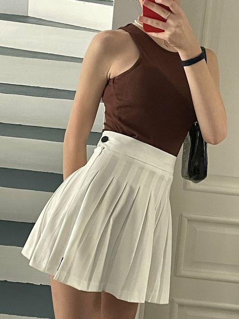 White skirt-bershka
Brown top- Shein
Sholder bag-Shein White Skirt Brown Top, Brown Top Outfit, White Mini Skirt Outfit, Brown Cardigan Outfit, Brown Skirt Outfit, White Skirt Outfit, Gretchen Weiners, White Skirt Outfits, White Crop Top Tank