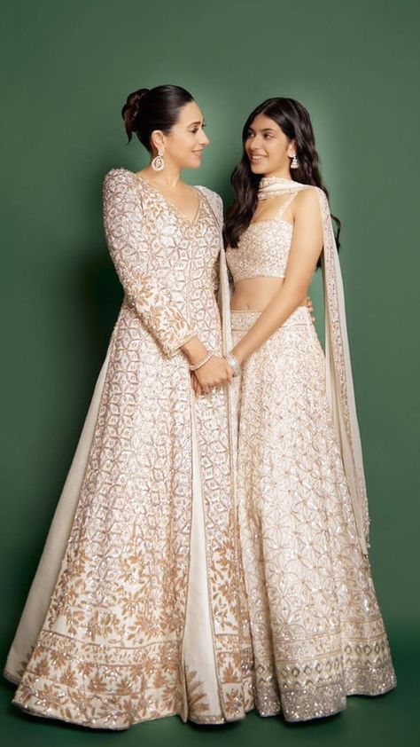 Saree For Sisters Wedding Ideas, Reception Dress Indian For Sister, Cocktail Dress Indian Wedding, Indian Wedding Outfits Sisters, Indian Cocktail Dress, Reception Lehengas, Indian Jumpsuit, Lehenga Kurta, Indowestern Lehenga