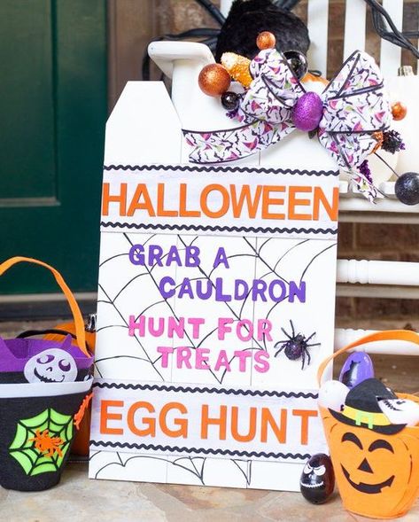 halloween egg hunt halloween games Halloween Egg Hunt, Diy Halloween Games For Kids, Halloween Eggs, Kids Halloween Food, Spooky Games, Fun Halloween Games, Halloween Class Party, Halloween Sensory, Halloween Scavenger Hunt