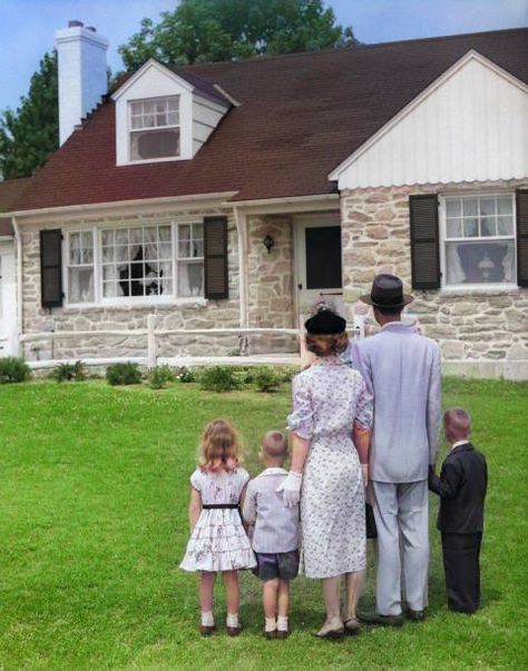 2,043 1950s House Exterior Photos & High Res Pictures - Getty Images 1950s House Exterior, Shiplap Mantle, 1950 House, 50s House, 1940s Home, 1950s House, Home Exterior, Open Houses, Real Estate News