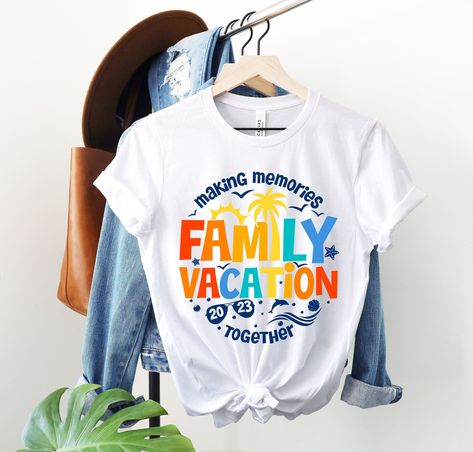 Couple Vacation Shirts, Family Matching Tshirts, Family Beach Trip Shirts, Family Day Tshirt Design Ideas, Family Vacation Shirt Ideas, Family Beach Vacation Shirts, Family Tshirt Design, Family T Shirt Ideas, Family Beach Shirts