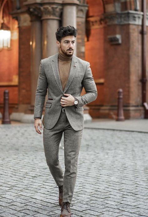 Turtle Neck Suit Outfit Men, High Neck With Blazer Men, Suits With Turtle Neck Men, Turtle Neck Suit Men, Turtle Neck Outfits, Ootd Men Casual, Formals For Men, Grey Suit Men, Black Outfit Men