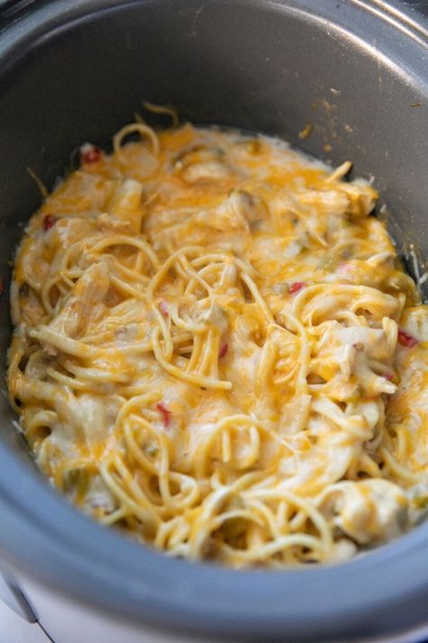 Crockpot Chicken Spaghetti -easy recipe! - Lauren's Latest Laurens Latest Recipes, Slow Cooker Chicken Spaghetti Recipe, Chicken Spaghetti Easy, Crockpot Chicken Spaghetti Recipe, Spaghetti Easy Recipe, Chicken Spaghetti Recipe Crockpot, Chicken And Sauce, Spaghetti Easy, Casserole Meals