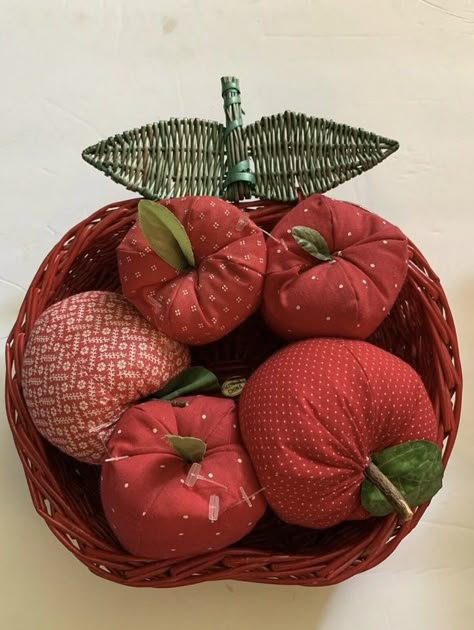 Apple Home Decor, Apple Themed Kitchen, Fabric Apples, Apple House, Apple Aesthetic, Apple Decor, Apple Basket, Apple Christmas, Apple 6