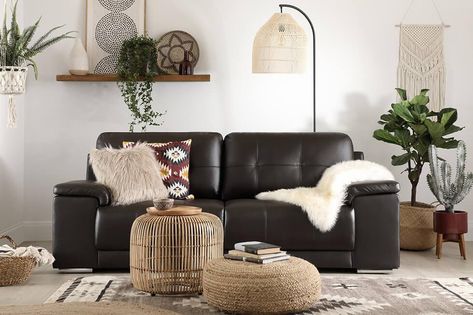 Black Leather Sofa Living Room, Black Leather Couch Living Room, Black Leather Living Room, Leather Sofa Decor, Black Sofa Living Room Decor, Black Couch Living Room, Leather Couch Living Room Decor, Boho Sisustus, Black Sofa Living Room