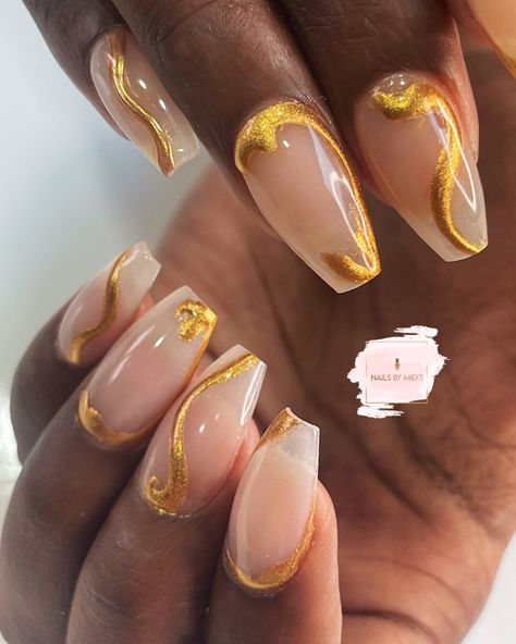 White And Gold Abstract Nails, Red Black Gold Nails Design, Brown And Gold Nail Art, Brown And Gold Nails Short, Tan And Gold Nails, Navy Blue Nails With Gold, Gold Chrome Nail Art, Orange And Gold Nails, Nude Gold Nails