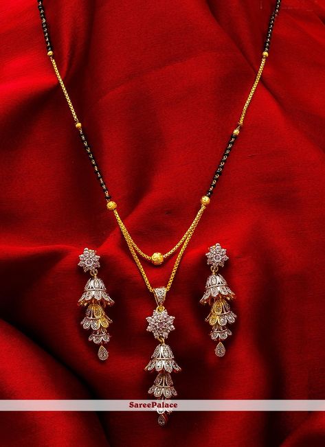 Mangalsutra Set, Mangalsutra Design, Black Beads Mangalsutra Design, Antique Jewellery Designs, Gold Jewelry Simple Necklace, Gold Mangalsutra Designs, Gold Necklace Indian Bridal Jewelry, Black Beaded Jewelry, Gold Ring Designs