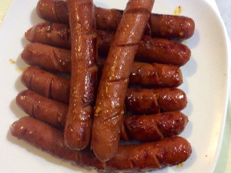 Marinated Hot Dogs, Hot Dog Marinade, Marinated Hotdogs, Marinated Hot Dogs Recipes, Beef Hot Dog Recipes, Hotdogs Recipes, Gordon Liu, Hot Dog Sauce Recipe, Dogs Recipes