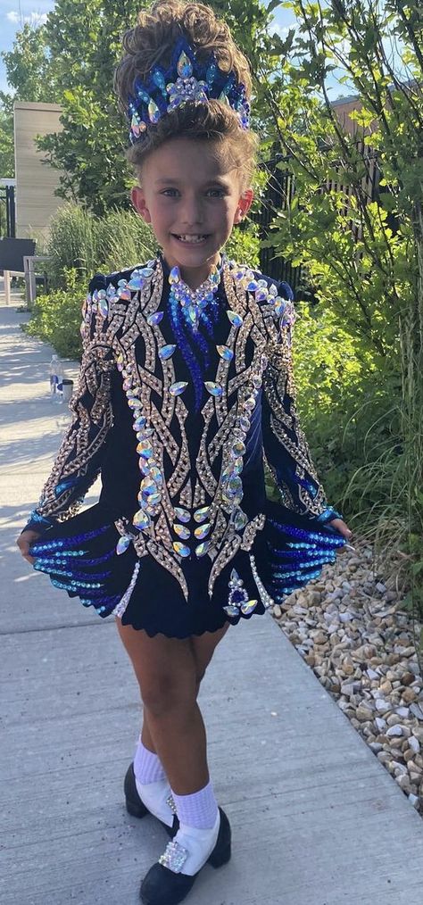 Job Ideas For Women, Online Job Ideas, Irish Dance Dress Designs, Dance Vibes, Irish Dance Costume, Irish Dance Solo Dress, Irish Dress, Irish Dance Dress, Carnival Girl