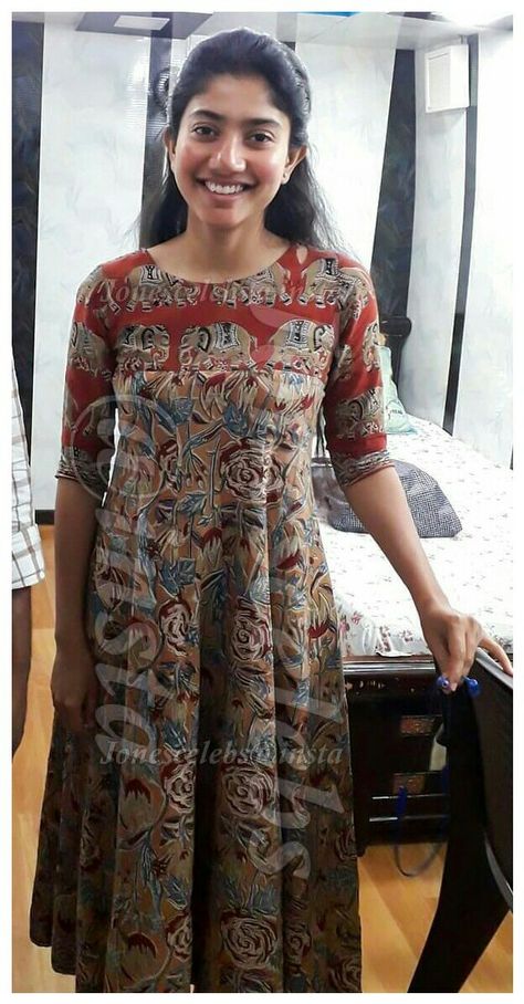 Yoke Frock Designs For Women, Yoke Frock For Women, Deep Neck Designs For Kurtis, Kalamkari Churidar Designs, Kalamkari Anarkali Designs, Kalamkari Suit Designs, Kalamkari Kurti Designs Latest, Yoke Designs For Kurtis, Nighty Designs Indian Cotton