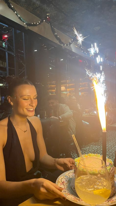 Birthday Club Aesthetic, Sparkler Birthday Cake, Sparkler Candles Birthday Cake, Club Birthday Aesthetic, Sparkling Candles Birthday, Aesthetic 21st Birthday, 21 Birthday Aesthetic, Sparkler Birthday, 21st Birthday Aesthetic