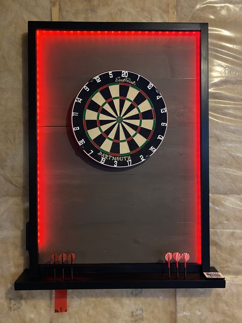 Diy Dartboard Backboard, Diy Mancave Ideas, Darts Setup, Dart Board Ideas, Dartboard Stand Diy, Diy Dartboard, Dartboard Setup, Dartboard Backboard, Dartboard Wall