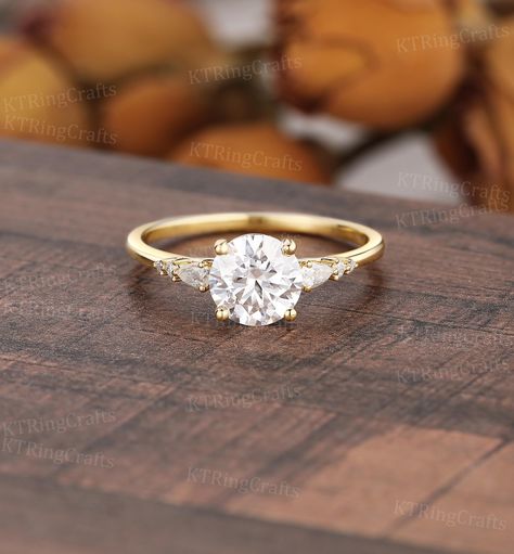 خواتم خطوبة, Engagement Ring Yellow Gold, Engagement Ring Yellow, Pretty Engagement Rings, Dream Wedding Ring, Cute Engagement Rings, Future Engagement Rings, Yellow Engagement Rings, Round Engagement Rings