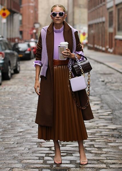 9.18 new color combinations for fall // lilac & brown Sunday Sweater, Lavender Outfit, Fall Fashion Colors, Brown Leather Skirt, Blair Eadie, Colour Combinations Fashion, Color Combos Outfit, Color Combinations For Clothes, Purple Outfits