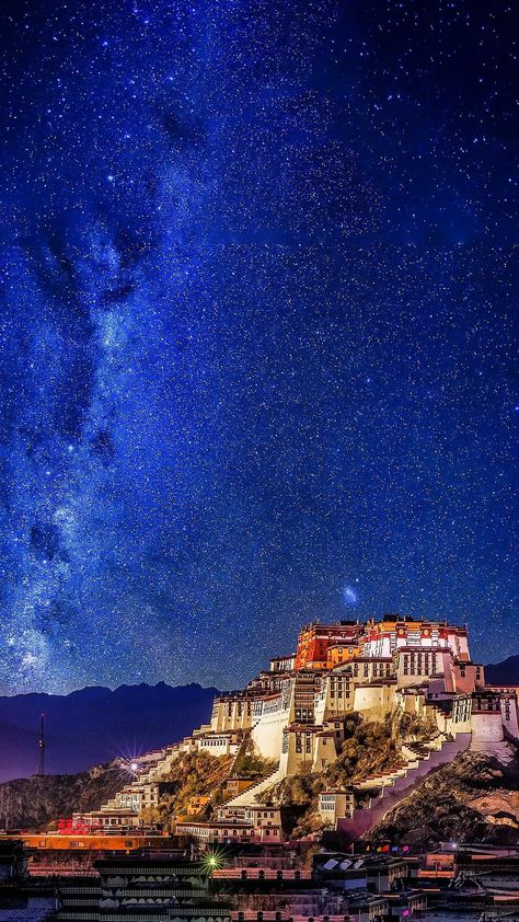 Potala palace is a place closest to Heaven, a place lacking oxygen, must go once in a life...~.~ Potala Palace, To Heaven, Tibet, Palace, Castle, A Place