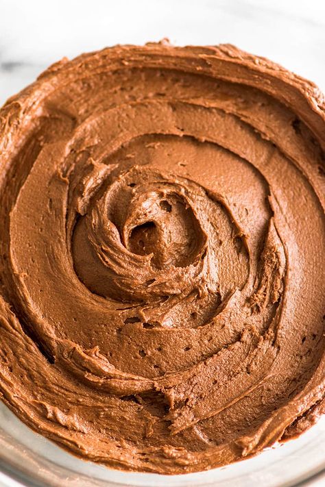 Oreo Frosting, Cookie Dough Frosting, Small Batch Baking, Easy Frosting, Chocolate Frosting Recipes, Small Desserts, Chocolate Icing, Chocolate Frosting, Cake Frosting