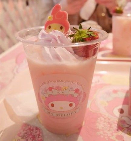 Yum Colorful Desserts, Kitty Cafe, Cute Snacks, Pink Themes, Hello Kitty Items, Kawaii Food, Cute Desserts, My Melody, Cafe Food