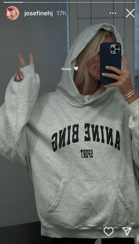 Anine bing hoodie #aninebingmuse #aninebing #springoutfits #springfashion #trendyoutfits #springoutfitideas #springoutfitinspo #springoutfit2023 #easyoutfitidea #casual outfit aesthetic Anine Bing Hoodie, Anine Bing Sweatshirt, Hoodie Aesthetic, Sweatshirt Outfit, Fall Fits, Winter Fits, Anine Bing, Basic Outfits, Oversized Sweatshirt