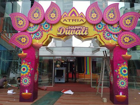 Entrance gate mall decor Atria Diwali 2019 -1 Diwali Event Ideas, Entrance Decoration For College Fest, Diwali Event Decorations, Diwali Stage Decoration, Main Gate Decoration For Diwali, Diwali Stage Decoration In School, Diwali Event Decor, Diwali Mall Decor, School Gate Decoration Ideas